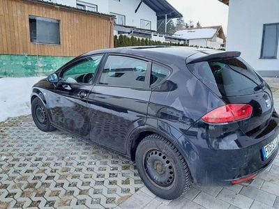 Schwarz Gebraucht 2010 Seat Leon Limousine | 2.500 € (Fairer Preis)