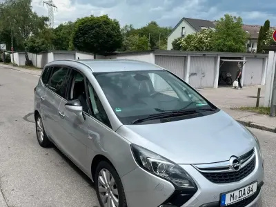 Gebraucht Opel Zafira 165 PS (121 kW) 2012 Silber Van / Kleinbus