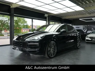 Gebraucht Porsche Cayenne Turbo 549 PS (403 kW) 2019 Schwarz SUV