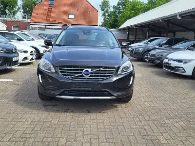 Gebraucht Volvo XC60 Momentum 150 PS (110 kW) 2017 Schwarz SUV