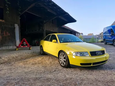 Gebraucht Audi A4 193 PS (141 kW) 1997 Gelb Limousine