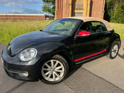 Gebraucht VW Beetle Cabriolet CLUB 110 PS (80 kW) 2015 Schwarz Cabrio