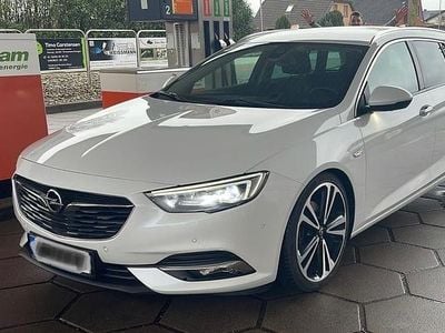 Gebraucht Opel Insignia Innovation 209 PS (153 kW) 2017 Weiß Kombi
