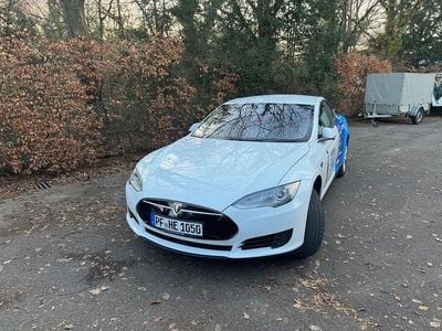Weiß Gebraucht 2015 Tesla Model S Kleinwagen | 22.900 € (Fairer Preis)