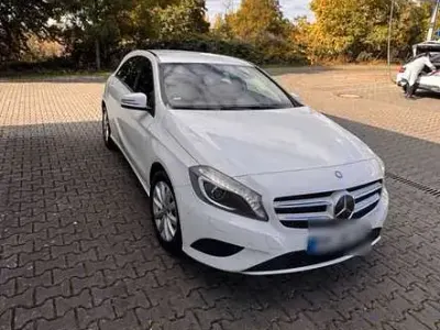 Gebraucht Mercedes A200 Urban 156 PS (114 kW) 2012 Kleinwagen