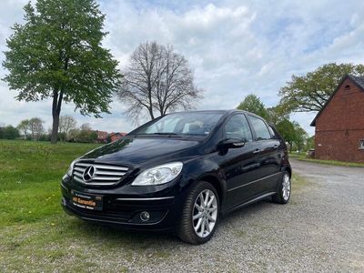 gebraucht Mercedes B150 B -Klasse*LEDER*111Tkm*Tüv 01/26*PDC*