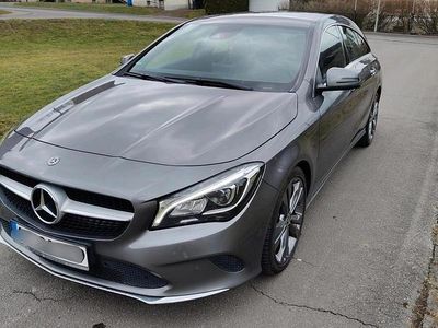 Mercedes CLA200