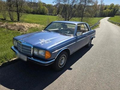 Second-hand Mercedes 280 185 CP (136 kW) 1979 Albastru Coupe