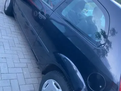 Gebraucht Ford Fiesta 59 PS (43 kW) 2003 Schwarz Kleinwagen