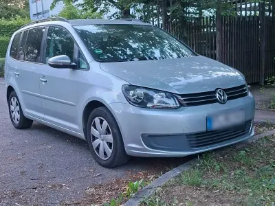 Gebraucht VW Touran 140 PS (102 kW) 2011 Silber Van / Kleinbus