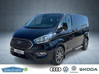 Second-hand Ford Tourneo Titanium 131 CP (96 kW) 2022 Negru Break