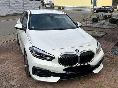 Second-hand BMW 118 Advantage 140 CP (102 kW) 2020 Alb Hatchback