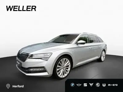 Gebraucht Skoda Superb LAURIN & KLEMENT 272 PS (200 kW) 2020 Silber Kombi