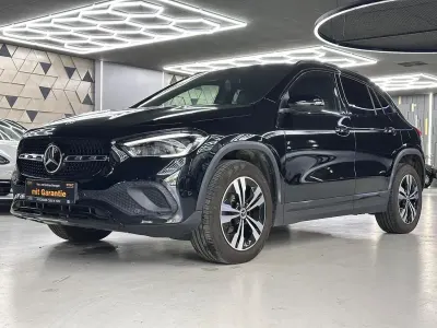 Gebraucht Mercedes GLA220 190 PS (139 kW) 2021 Schwarz SUV