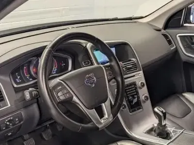 Gebraucht Volvo XC60 Summum 190 PS (139 kW) 2017 Schwarz metallic SUV