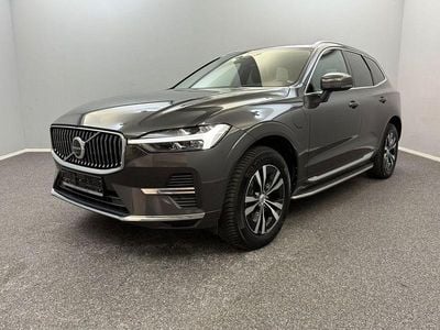 Grau Gebraucht 2023 Volvo XC60 SUV | 33.799 € (Superpreis)