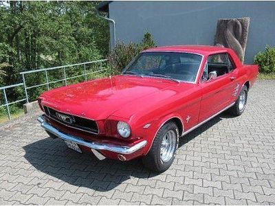 Rot Gebraucht 1966 Ford Mustang Coupé | 48.000 €