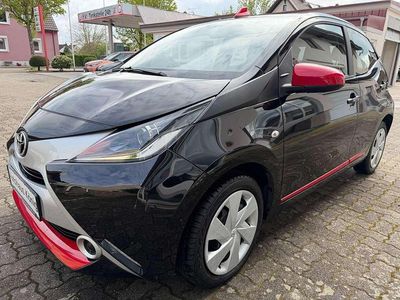 Usata Toyota Aygo 69 CV (50 kW) 2017 Nero Utilitaria