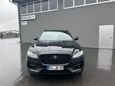 Gebraucht Jaguar F-Pace R-Sport 179 PS (131 kW) 2020 Schwarz SUV