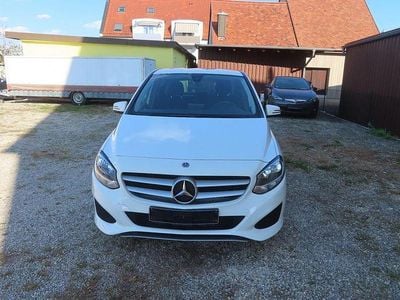 Second-hand Mercedes B180 109 CP (80 kW) 2017 Alb Monovolum