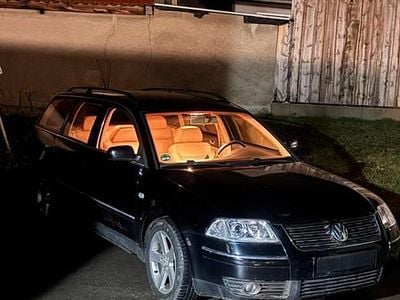 Gebraucht VW Passat 115 PS (84 kW) 2001 Schwarz Kombi