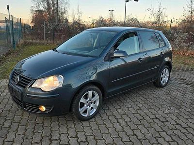 Gebraucht VW Polo 70 PS (51 kW) 2009 Grau Kleinwagen
