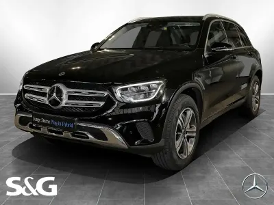 Second-hand Mercedes GLC300e 211 CP (155 kW) 2020 Negru SUV