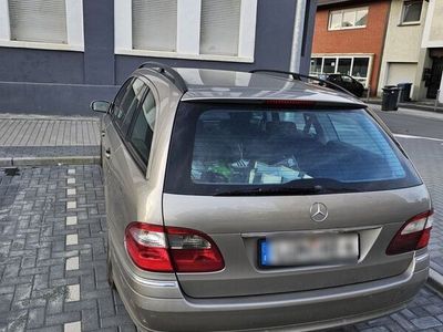 gebraucht Mercedes E220 CDI