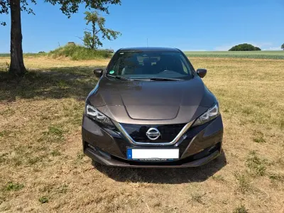 Gebraucht Nissan Leaf 360º 110 kW (150 PS) 2019 Braun Kleinwagen