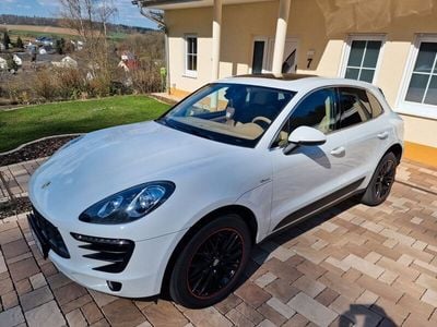 Porsche Macan S
