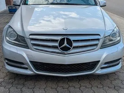 Gebraucht Mercedes C220 170 PS (125 kW) 2013 Grau Limousine