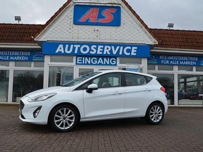 Gebraucht Ford Fiesta Titanium 101 PS (74 kW) 2018 Weiß Kleinwagen