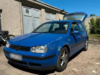 Gebraucht VW Golf IV 90 PS (66 kW) 2000 Blau