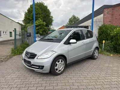Gebraucht Mercedes A160 110 PS (80 kW) 2011 Silber Limousine