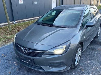 Grau Gebraucht 2020 Opel Astra Edition Kombi | 7.390 € (Superpreis)