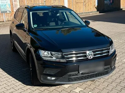 Gebraucht VW Tiguan Allspace IQ Drive 150 PS (110 kW) 2020 Schwarz SUV