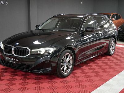 Gebraucht BMW 330e Sport Line 292 PS (214 kW) 2022 Schwarz Kombi