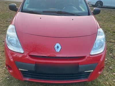 Gebraucht Renault Clio III 75 PS (55 kW) 2012 Rot Kleinwagen