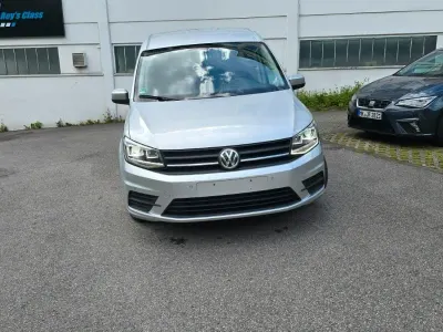 Gebraucht VW Caddy Maxi 150 PS (110 kW) 2020 Silber Van / Kleinbus