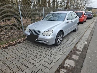 Mercedes C240