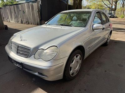 Gebraucht Mercedes C180 143 PS (105 kW) 2003 Silber Limousine
