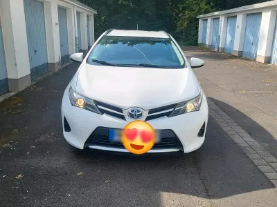 Gebraucht Toyota Auris Sport 90 PS (66 kW) 2015 Weiß Kombi
