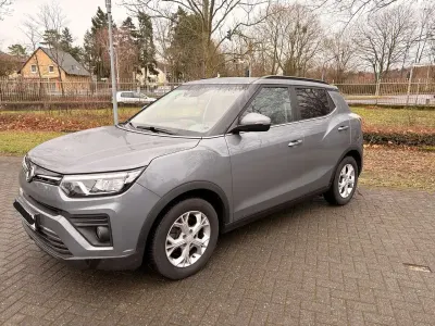 Gebraucht SsangYong Tivoli Quartz 163 PS (119 kW) 2022 Grau SUV
