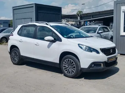 Gebraucht Peugeot 2008 Active 110 PS (80 kW) 2017 Weiß SUV