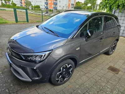 Używany Opel Crossland Ultimate 131 KM (96 kW) 2022 Szary SUV