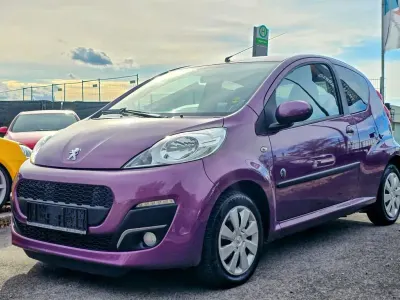 Gebraucht Peugeot 107 Envy 68 PS (50 kW) 2012 Violett Kleinwagen
