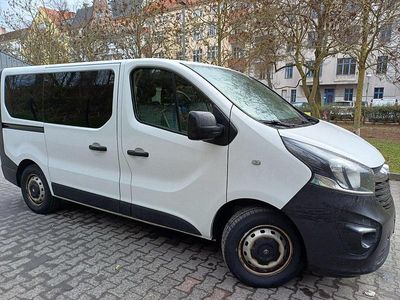 Gebraucht Opel Vivaro 125 PS (91 kW) 2017 Weiß Van / Kleinbus