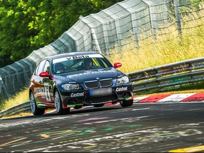 Gebraucht BMW 330 Sport Line 250 PS (183 kW) 2005 Blau Limousine