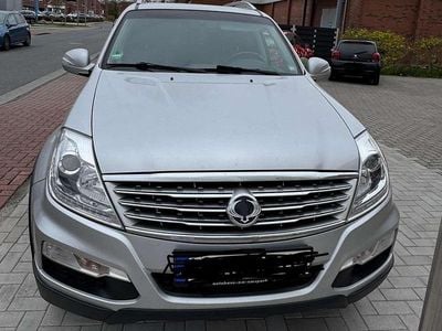 Gebraucht Ssangyong (KGM) Rexton Sapphire 155 PS (114 kW) 2015 Silber SUV