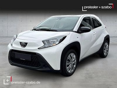 Usata Toyota Aygo X X-play 72 CV (52 kW) 2022 Bianco SUV